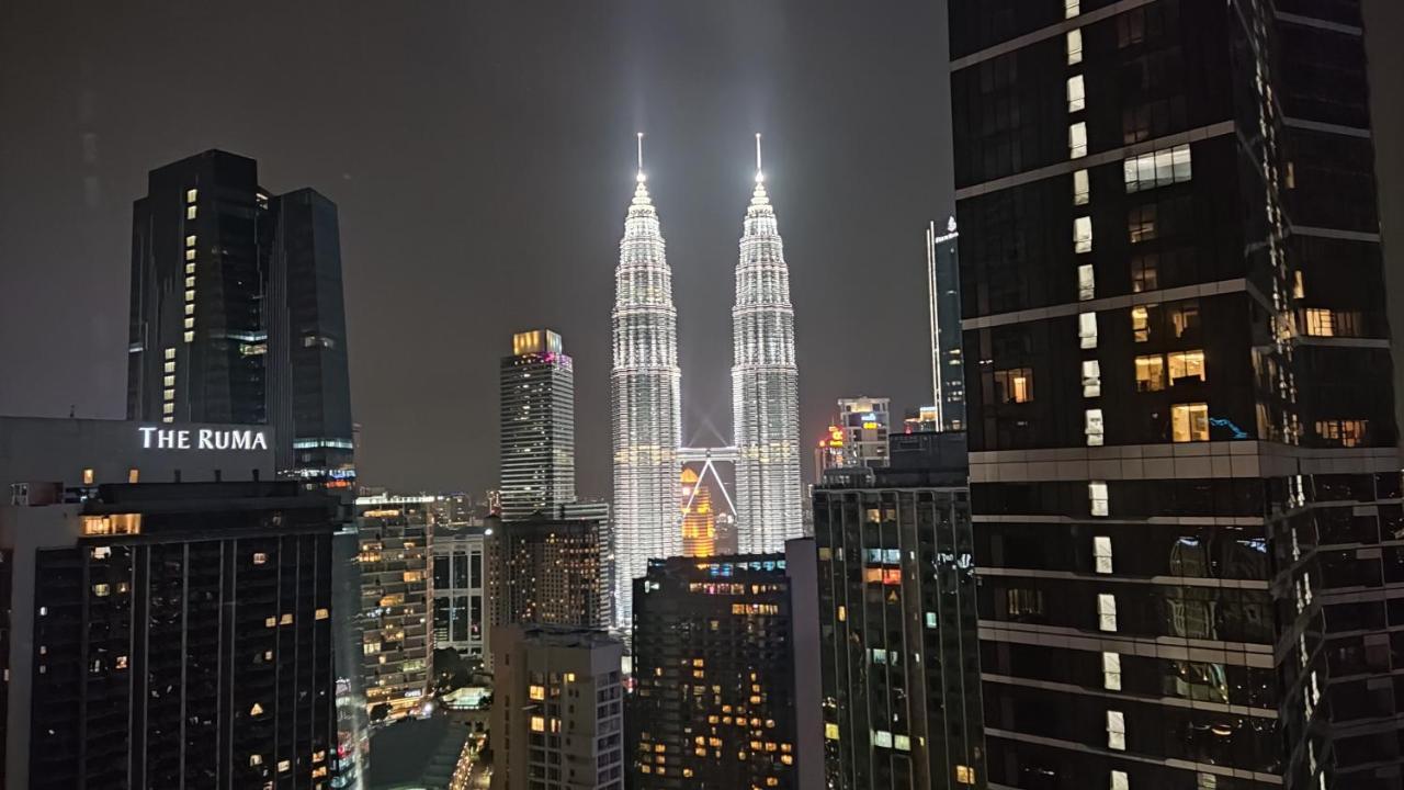 8 Kia Peng Suites Klcc By Luna Куала Лумпур Екстериор снимка