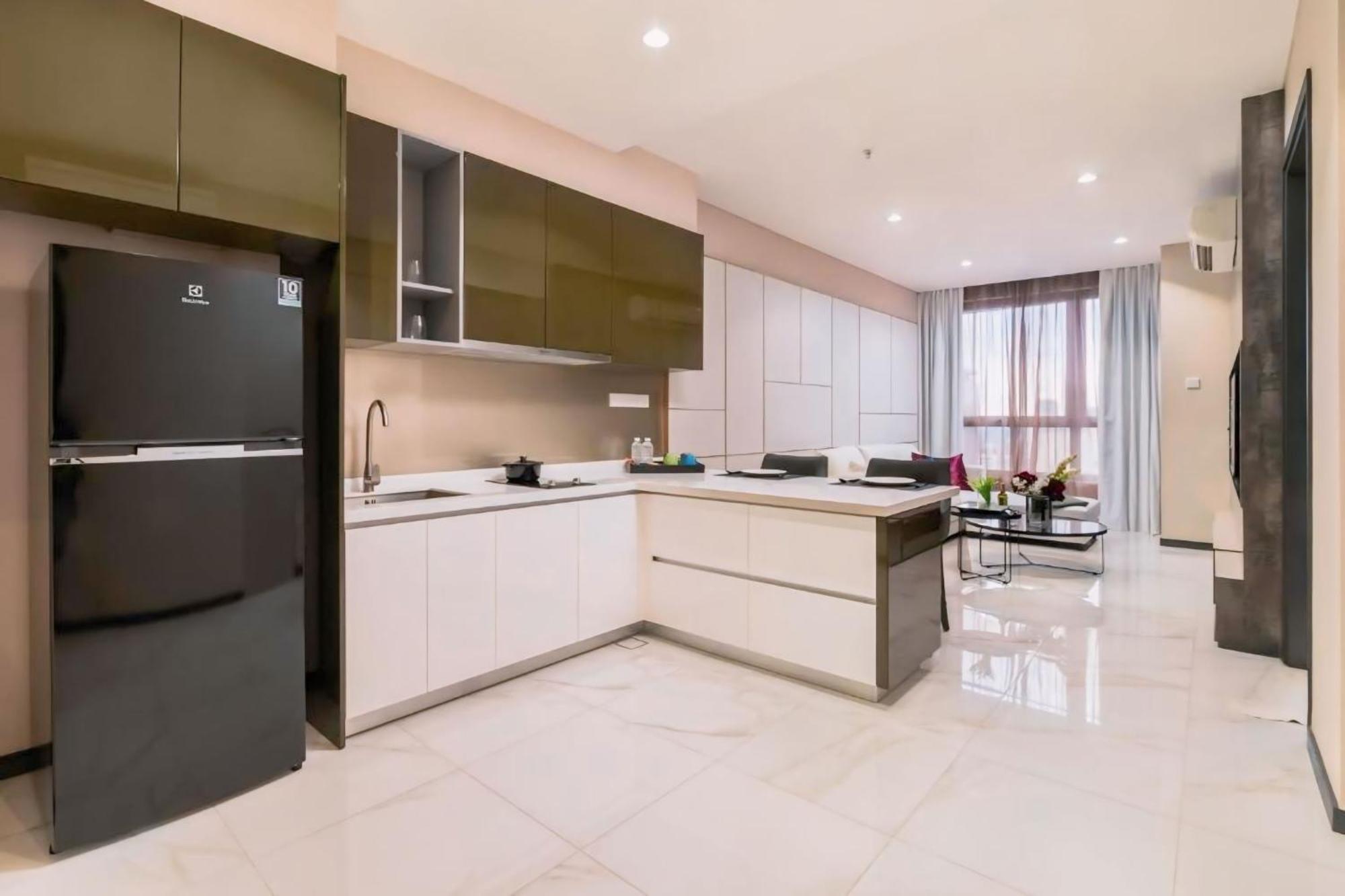8 Kia Peng Suites Klcc By Luna Куала Лумпур Екстериор снимка