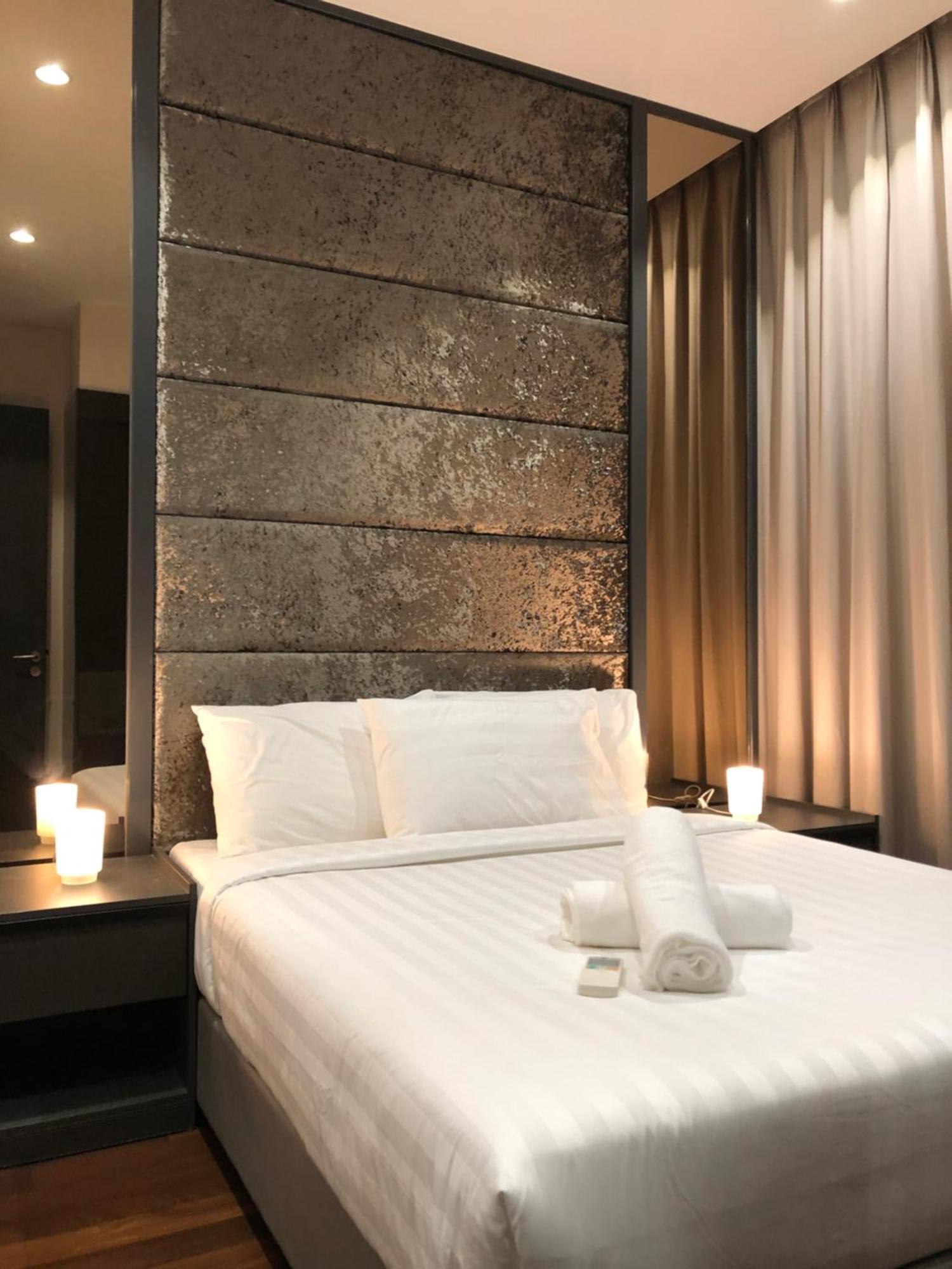8 Kia Peng Suites Klcc By Luna Куала Лумпур Екстериор снимка