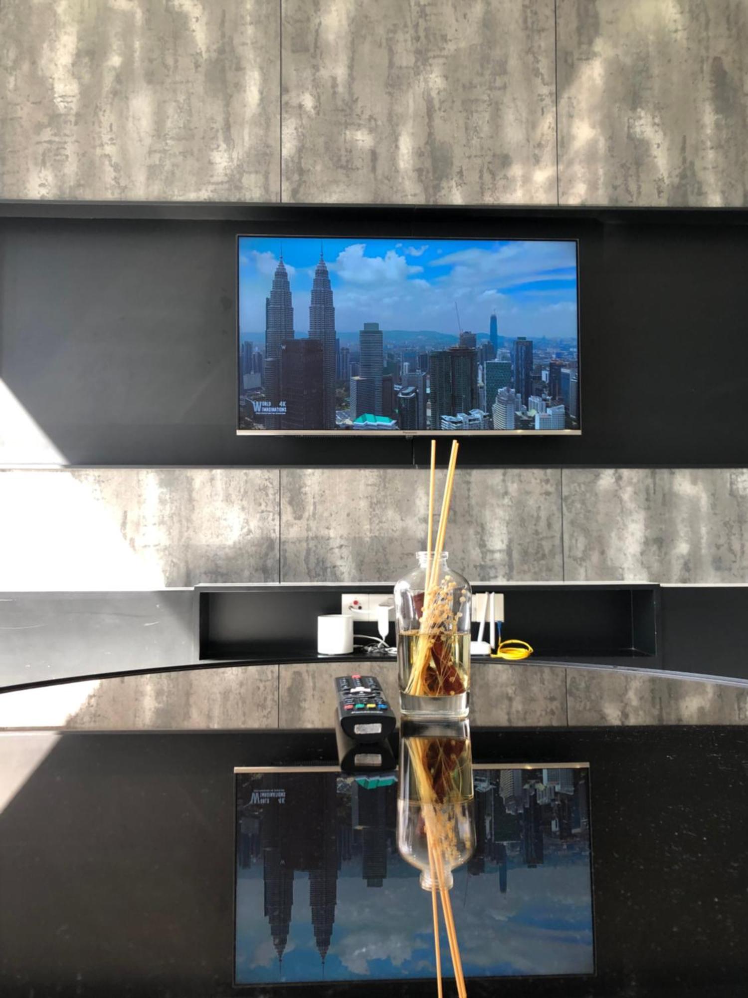 8 Kia Peng Suites Klcc By Luna Куала Лумпур Екстериор снимка