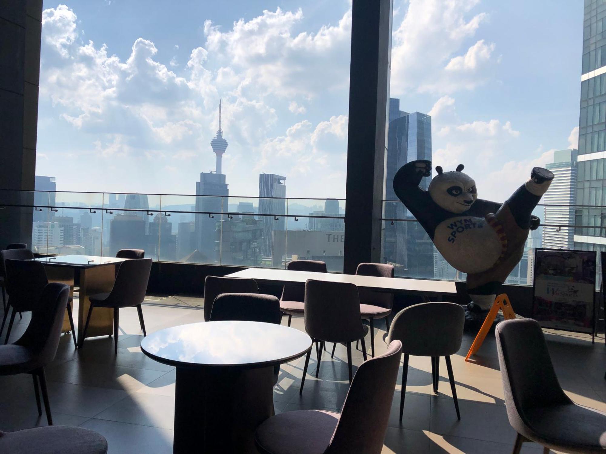 8 Kia Peng Suites Klcc By Luna Куала Лумпур Екстериор снимка