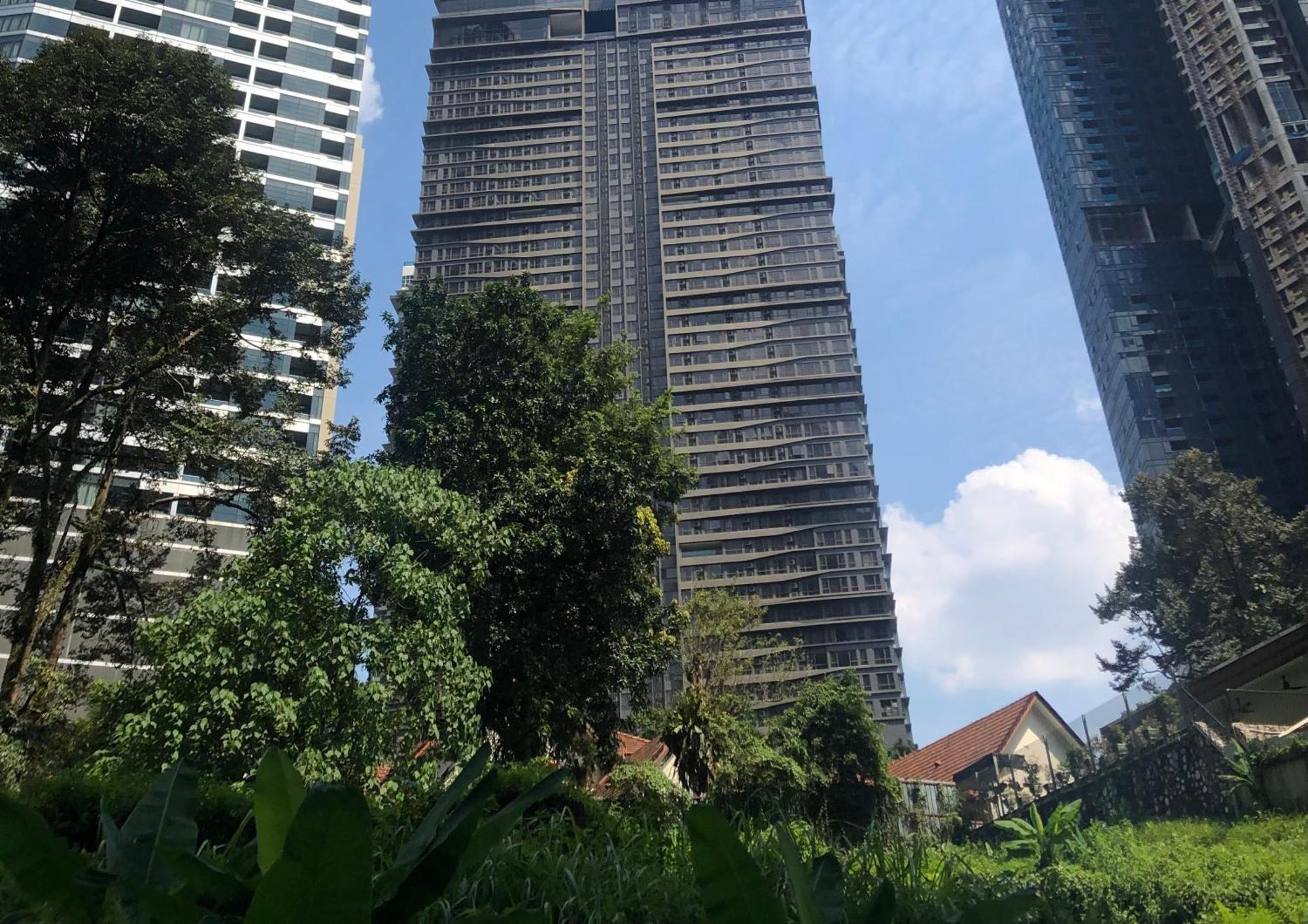 8 Kia Peng Suites Klcc By Luna Куала Лумпур Екстериор снимка