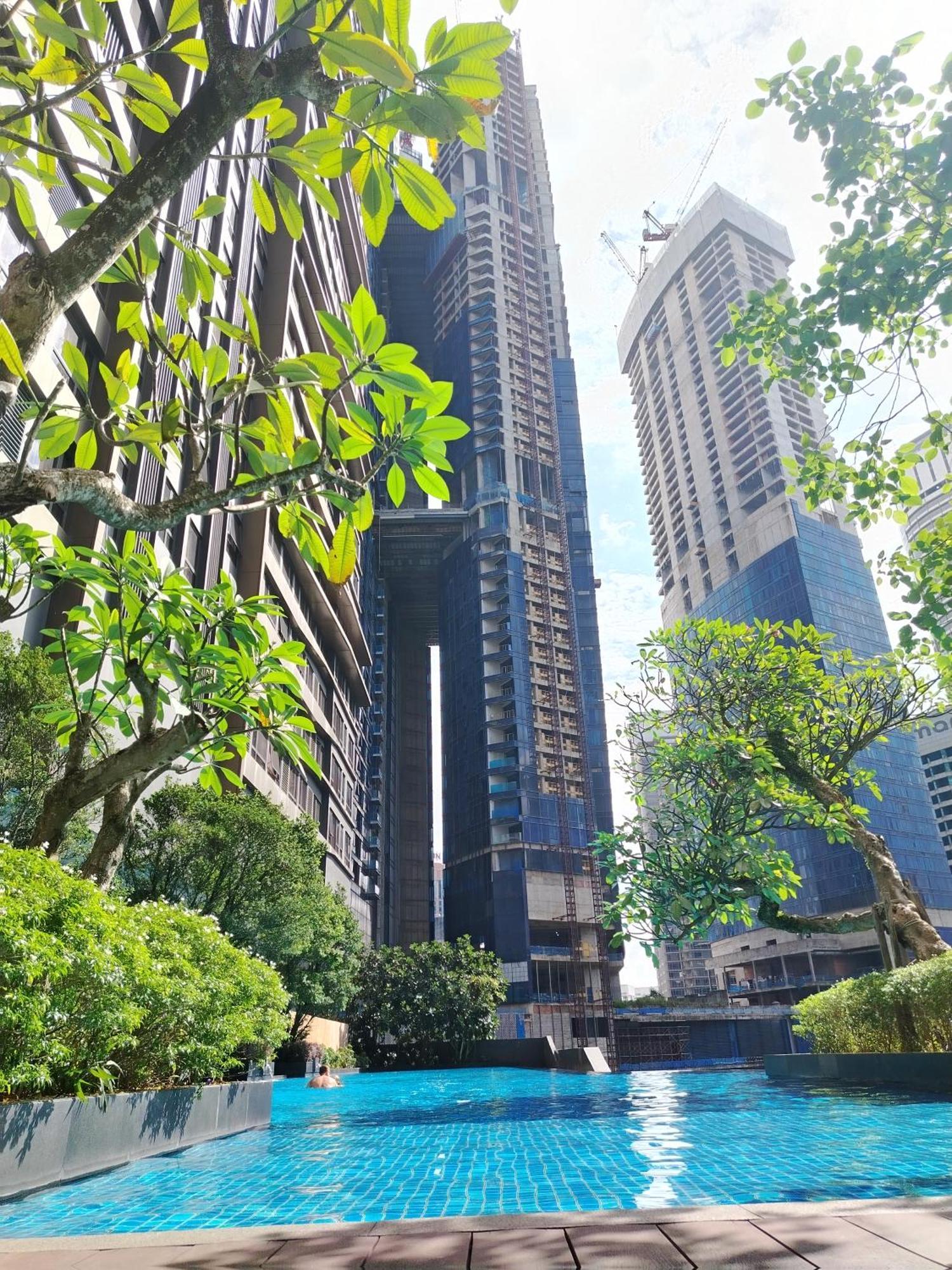 8 Kia Peng Suites Klcc By Luna Куала Лумпур Екстериор снимка